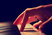 雄鹿遭遇意外失利，字母哥独撑一面